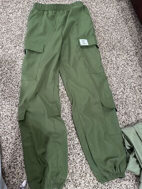 Source Unknown Olive Green Cargo Joggers with Utility Pockets